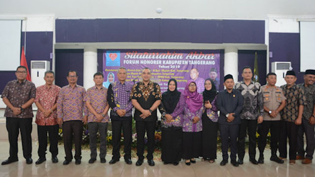 Bupati Tangerang Minta Tenaga Honorer Bantu Pendidikan dan Kesehatan