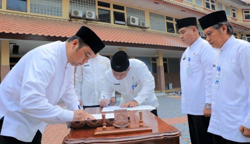 Arief Lantik 20 Pejabat Esselon Baru