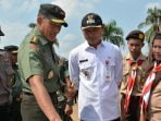Wakil Bupati Tangerang H. Mad Romli bersama Danrem 052 Wijayakrama Kolonel Infanteri Tri Budi Utomo Wakil Bupati Tangerang H. Mad Romli bersama Danrem 052 Wijayakrama Kolonel Infanteri Tri Budi Utomo