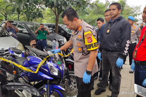 akbp ade ary syam indradi