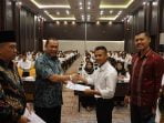 ratusan