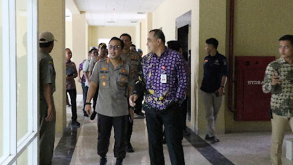 Foto Bupati dan Kapolresta Tangerang Tinjau Gedung Polres Baru