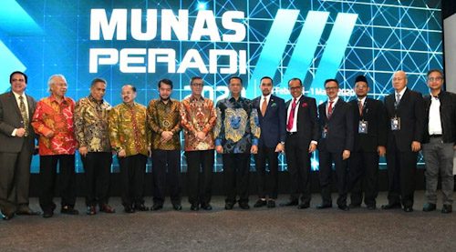 Advokat Harus Mampu Manfaatkan Kemajuan Teknologi di Bidang Hukum