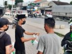 Relawan MBB Bagikan 100 Paket Takjil Jelang Berbuka Puasa