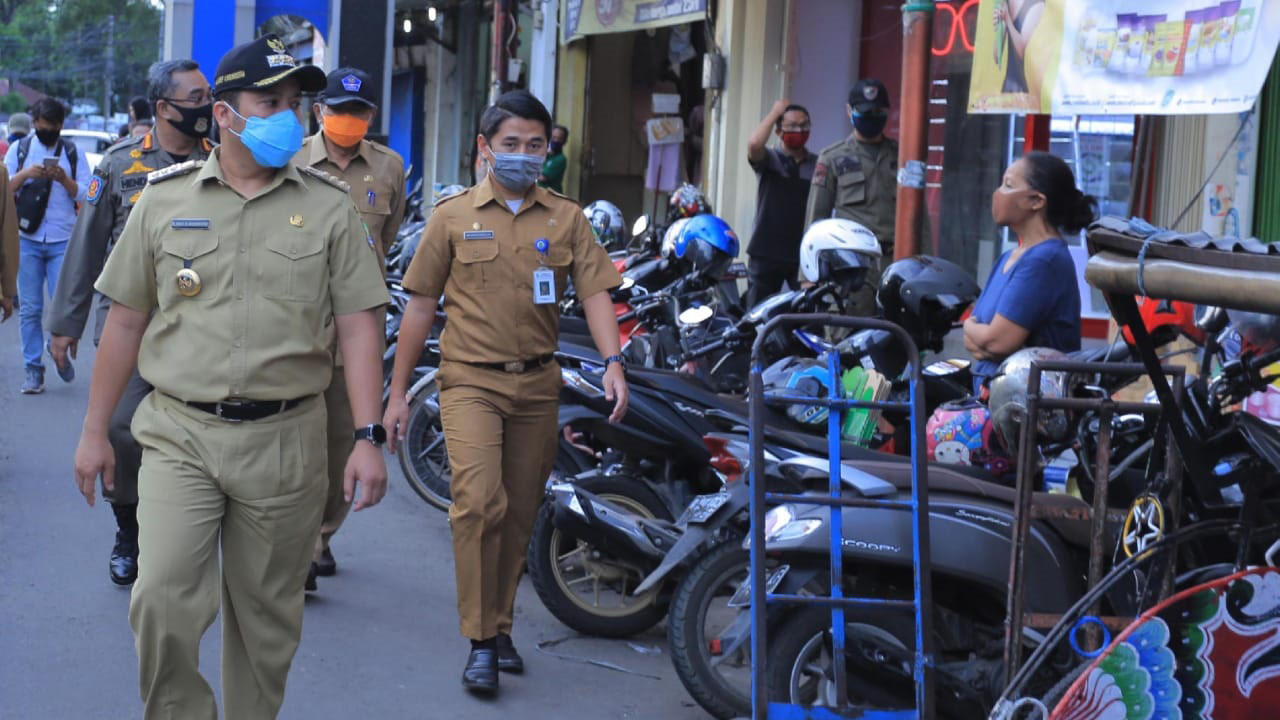 Arief Sidak PSBB di Pasar Tradisional