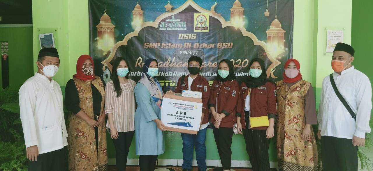 Ramadhan Care 2020 OSIS SMP Islam Al Azhar Sumbang APD