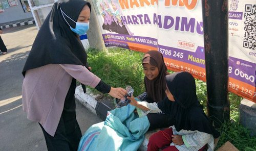 Mahasiswa Unsera Advokasi Warga Terkait Dampak Larangan Mudik