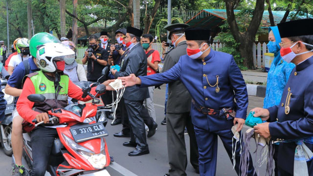 Pemkot Tangerang Bagikan 10.000 Masker di 13 Kecamatan