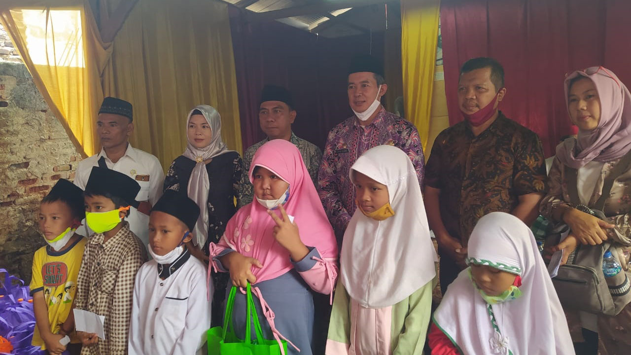Pemerintah Desa Cangkudu Santuni 203 Anak Yatim