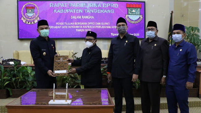 Fokus Tangani Covid-19, Raperda APBD Perubahan 2020 Disyahkan DPRD Kabupaten Tangerang