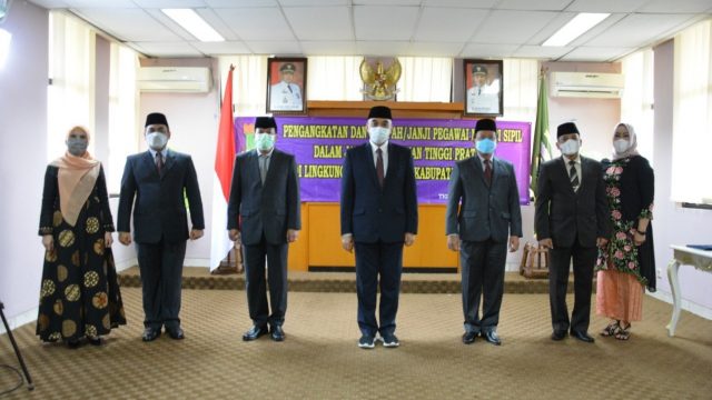 Bupati tangerang Lantik Dua Pejabat Pimpinan Tinggi Pratama (Eselon II.b)