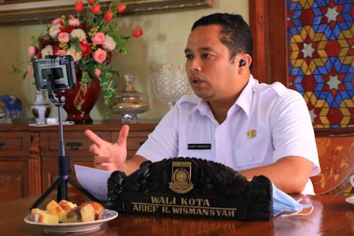walikota arief r wismansyah