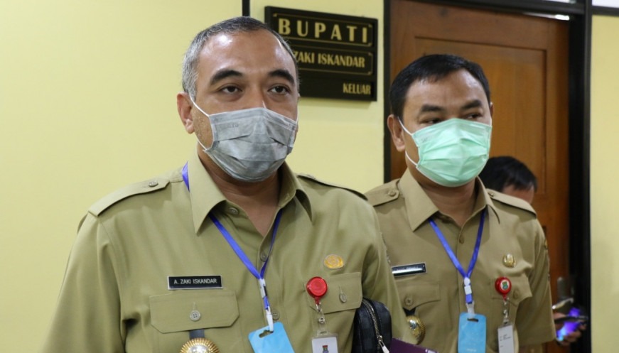 bupati Tangerang zaki Iskandar