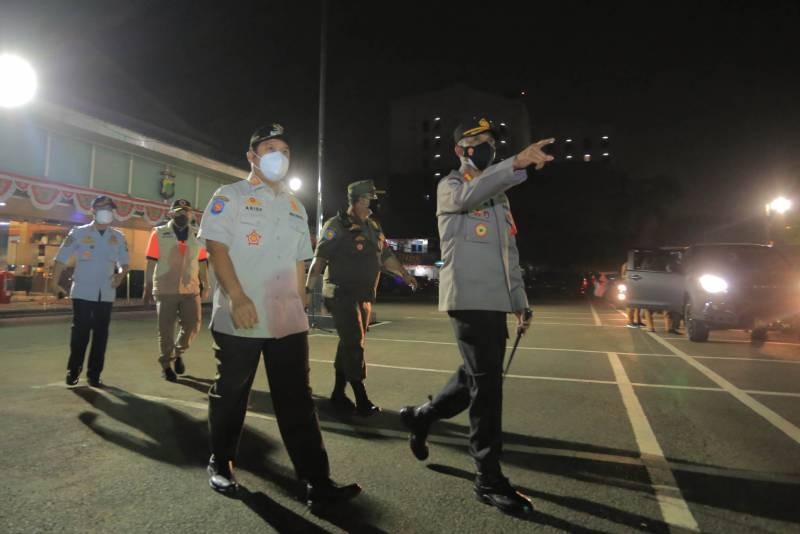 walikota tangerang arief r wismansyah dan kapolresta tangerang kotaKombes Pol Deonijiu de Fatima