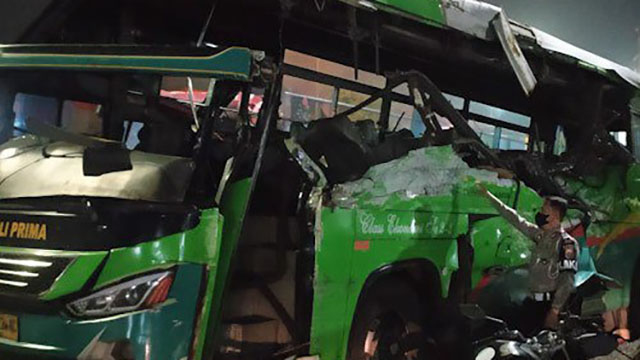 Bus PO Asli Prima Kecelakaan Di Tol Tangerang Merak Tewaskan Dua Penumpang