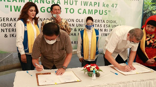 Universitas Esa Unggul