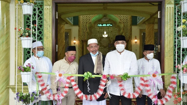 Bupati Tangerang Ahmed Zaki Iskandar