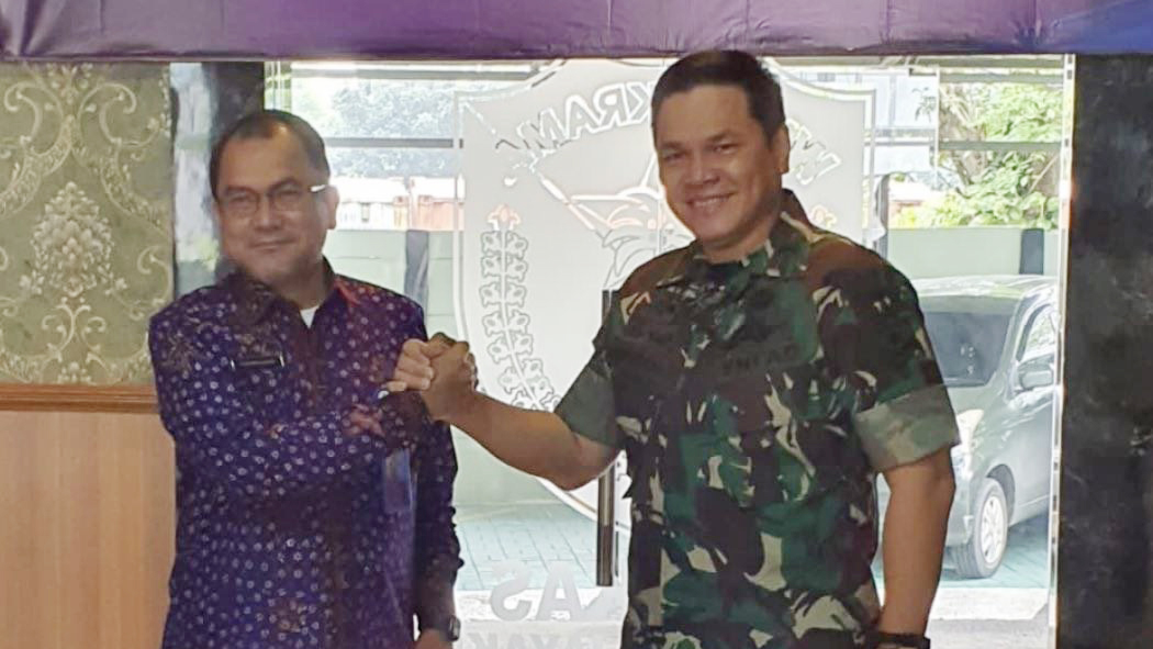 PERUMDAM TKR serahkan bantuan CSR/TSLP kepada Makorem 052 Wijayakrama