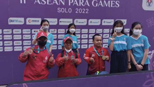 Cabang olahraga lempar cakram Kabupaten Tangerang berhasil meraih medali perak pada ajang ASEAN Para Games 2022 di Stadion Manahan Solo, Jawa Tengah.