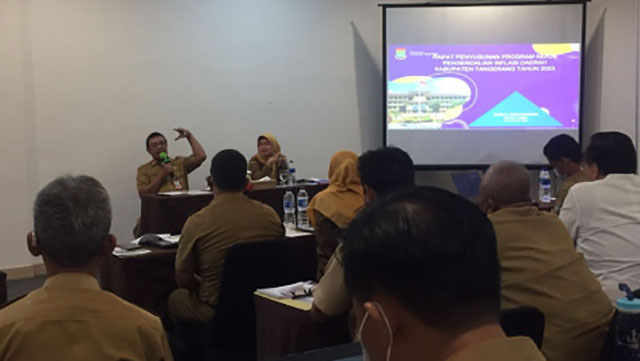 Rapat koordinasi Tim Pengendali Inflasi Daerah (TPID)