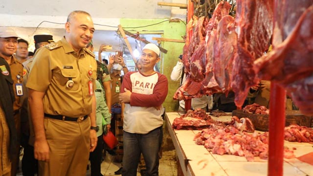 Bupati Tangerang Ahmed Zaki Iskandar