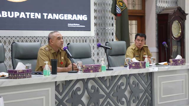 Bupati Tangerang Ahmed Zaki Iskandar