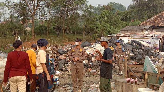 Pembakaran Limbah di Sindang Jaya dan Rajeg