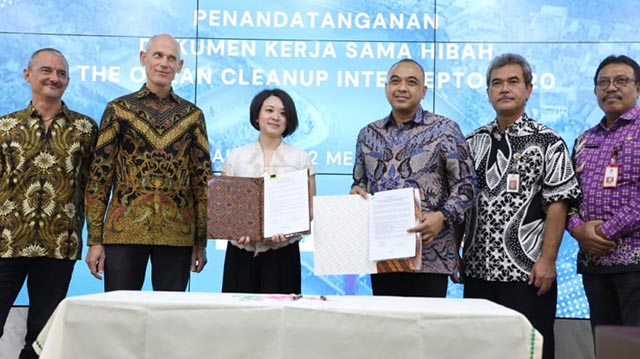 Sampah Sungai Cisadane