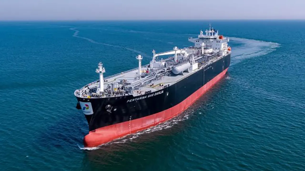 Tanker Gas Raksasa