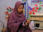 Kizie Craft: Daur Ulang Sampah Plastik Jadi Bunga Hias Bernilai Tinggi