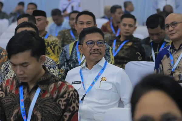 Wali Kota dan DPRD Kota Tangerang Hadiri Rakornas Produk Hukum Daerah 2025