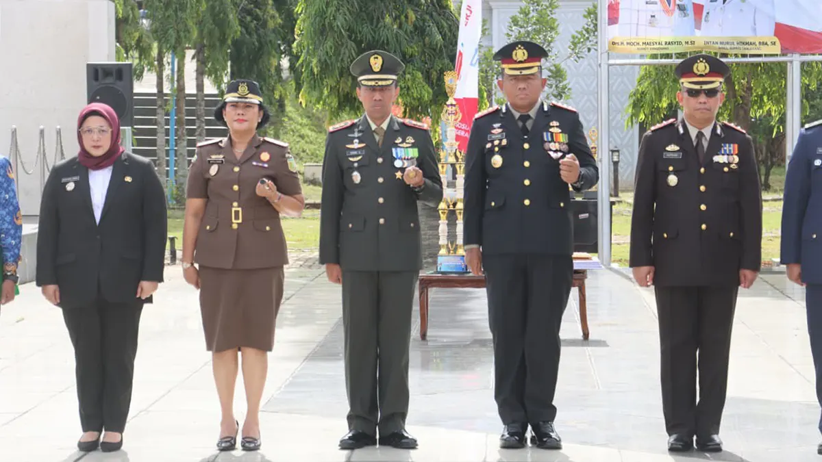 Kapolresta Tangerang dan Forkopimda Gelar Upacara Hari Pahlawan di TMP Raden Arya Wangskara Kapolresta Tangerang
