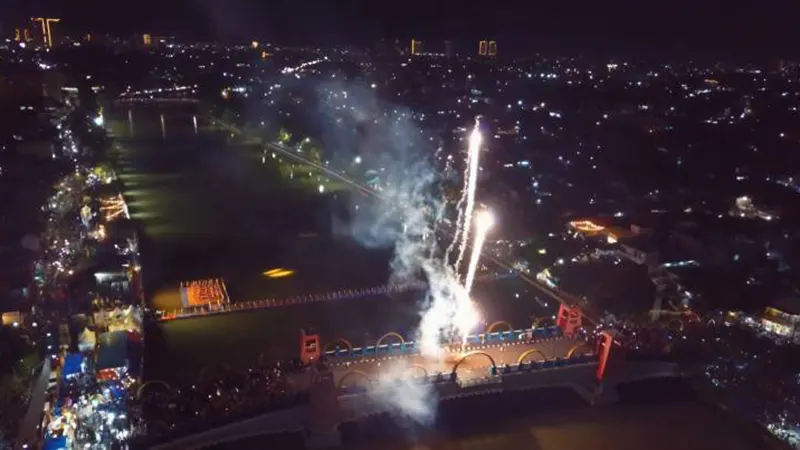 Pesta Kembang Api