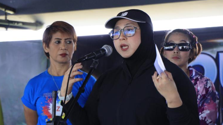 Wabu intan hadiri Cardio Mix Yoga Flow di Paramaount Petals