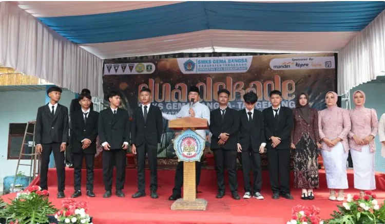 Bupati Tangeranh Hadiri Pelepasan Siswa SMKS Gema Bangsa Cisoka