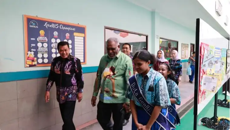 Pelepasan siswa Sekolah Genius Binong