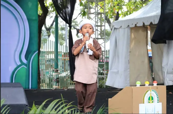 Peserta Dai cilik unjuk kemanpuan di Festival Al-Azhom ke 13 Kota Tangerang