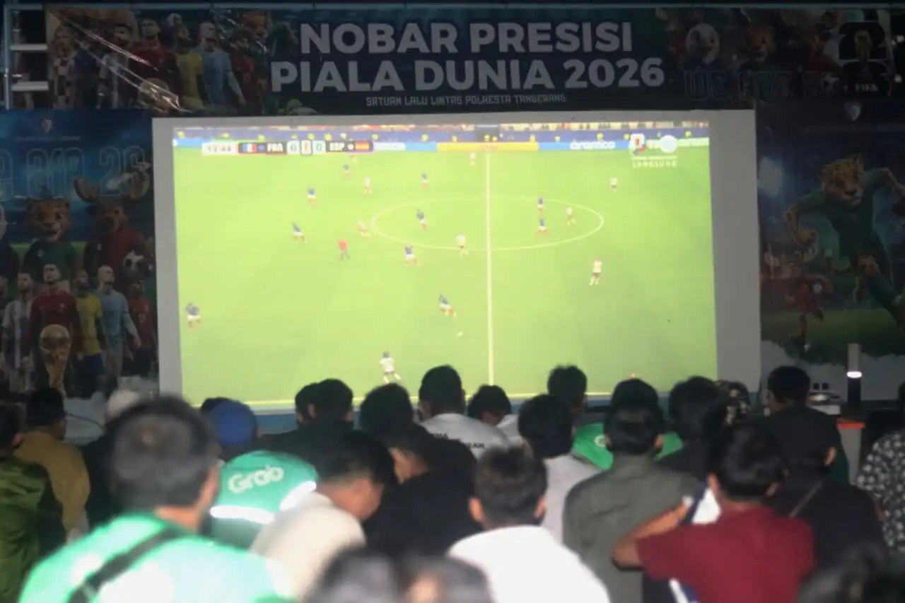 Nobar Semi final bersam Polresta Tangerang