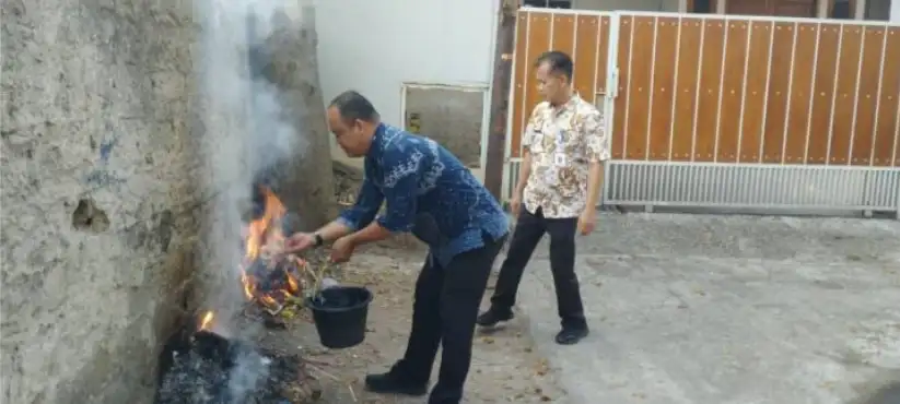 Pemkot Tangerang melalui Dinas Lingkungan Hidup (DLH) terus mengajak masyarakat menerapkan pengelolaan sampah yang ramah lingkungan