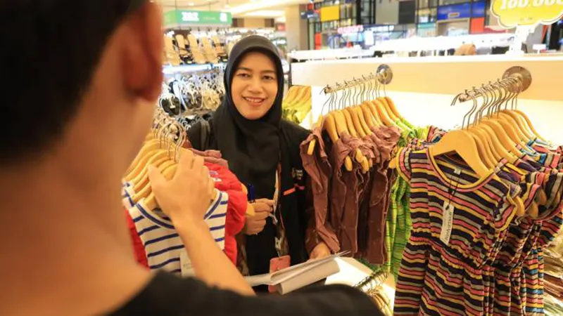 Petugas Badan Pusat Statistik (BPS) Kota Tangerang tangcity mall