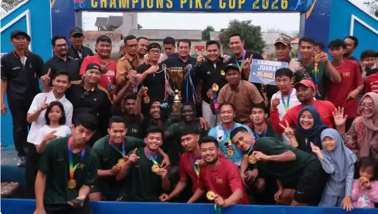 Bupati Tangerang Moch. Maesyal Rasyid menutup Liga Bola Open Turnamen PIK 2