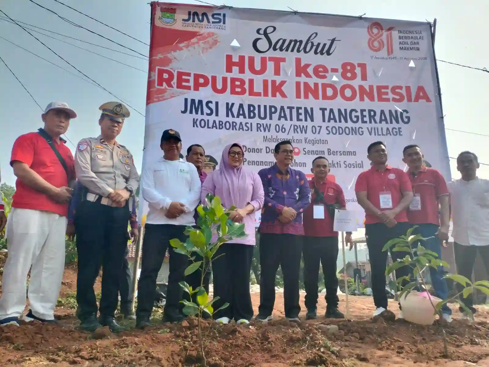 JMSI Kabupaten Tangerang bersama warga Perumahan Sodong Village, Tigaraksa, menggelar rangkaian aksi sosial