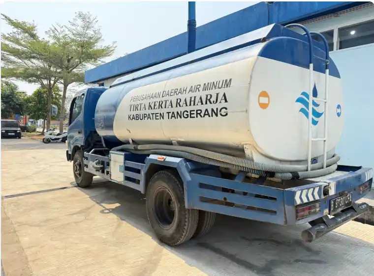 Mobil Tangki PERUMDAM TKR Mobil Tangki PERUMDAM TKR