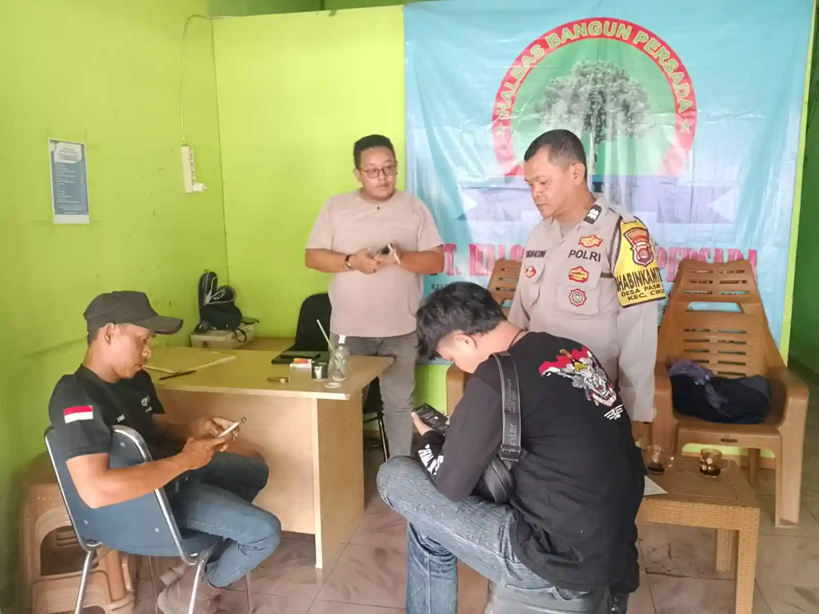 Polsek Cikupa respon layanan call center 110 Polsek Cikupa respon layanan call center 110