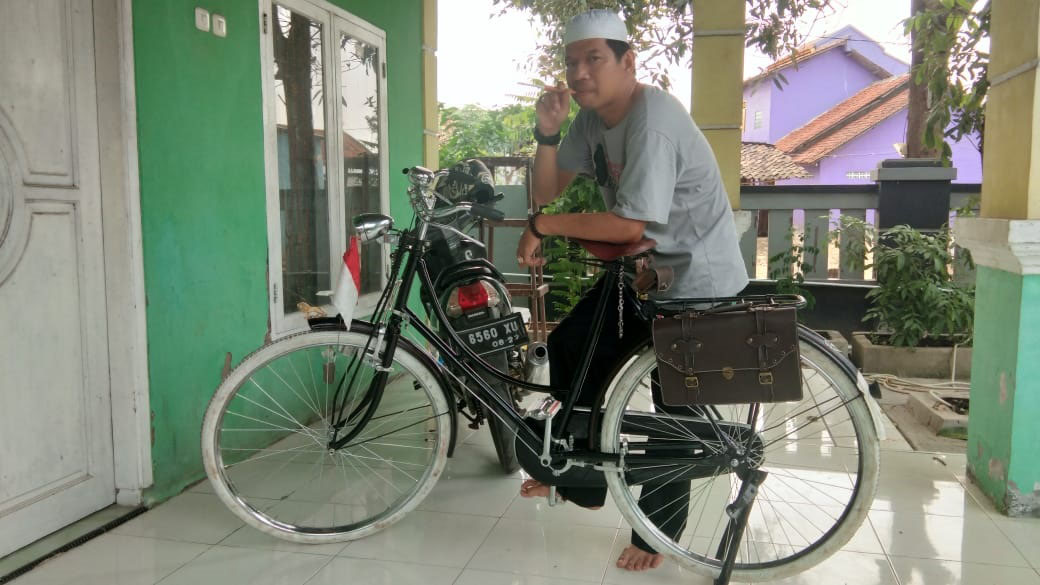 Boga Ontel Konvoi Sepeda dengan Pakaian Adat Nusantara